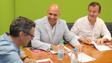 Imagem de Paulo Cafôfo diz que vai vincular os professores contratados