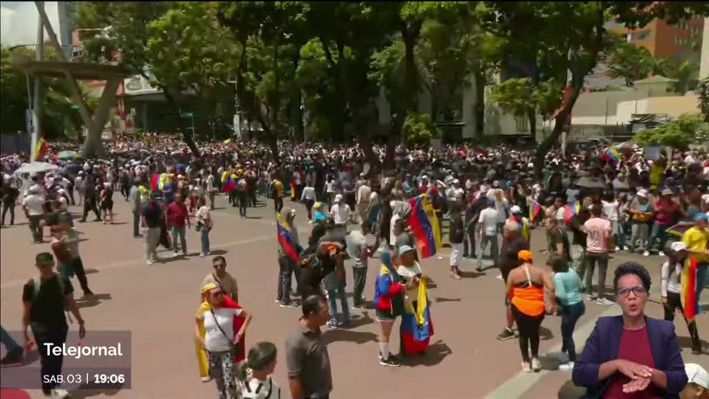 Manifestações de maduro e da oposição saíram às ruas na Venezuela