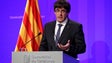 Presidente da Catalunha evita declaração de independência explícita mas suspende efeitos