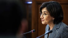 Imagem de Ministra da Agricultura diz que avalia «diariamente» se tem condições para cargo