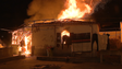 Fogo destrói casa devoluta no Funchal (vídeo)