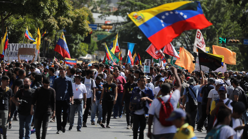 Manifestações dividem Caracas em zonas pintadas de cores distintas