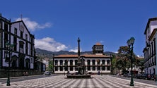 Imagem de Praça do Município do Funchal transforma-se numa “Aldeia de Natal”
