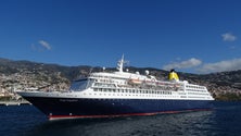 Imagem de Marinha resgata três passageiros de cruzeiros no Funchal