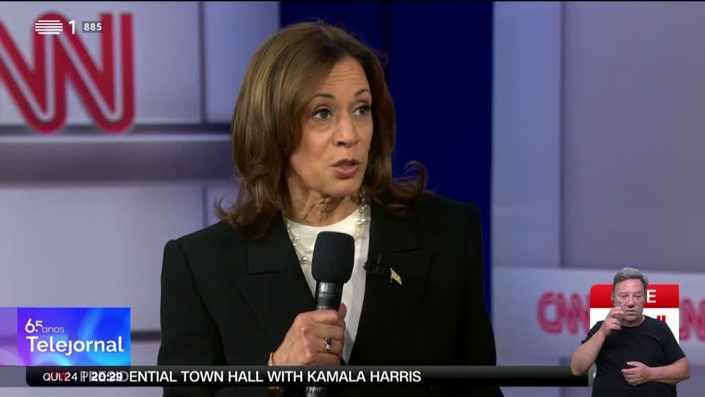 Kamala Harris volta a dizer que Trump é um fascista