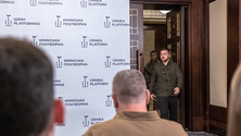 Imagem de Zelensky pede apoio português a restrições de vistos a cidadãos russos