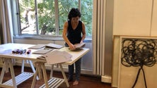 Teresa Gonçalves Lobo abre as portas do atelier para atividades gratuitas