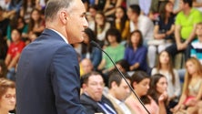 Imagem de Governo garante que nenhum professor com vínculo fica sem horário
