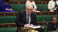 Imagem de Governo britânico admite atrasar levantamento de restrições
