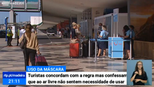Imagem de Turistas confessam que ao ar livre não sentem necessidade de usar máscara (Vídeo)