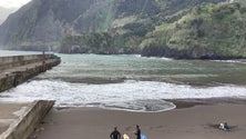 Imagem de Seixal entre as melhores praias de areia preta do mundo