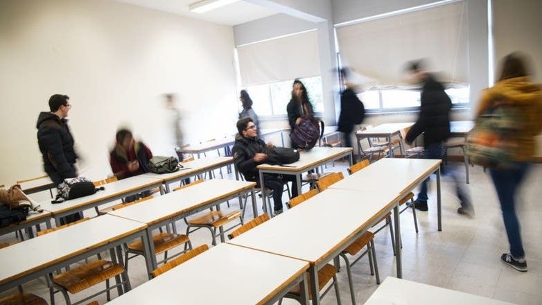 Covid-19: Há surtos ativos em doze escolas portuguesas