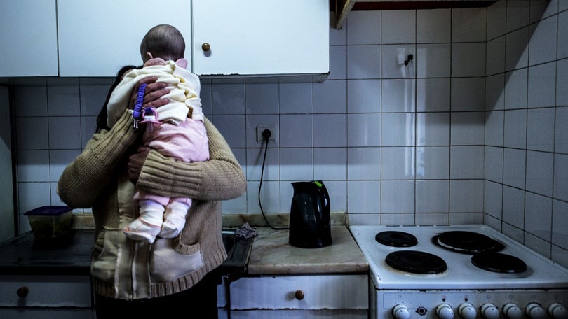 Famílias de acolhimento vão poder faltar ao trabalho e apresentar despesas em IRS