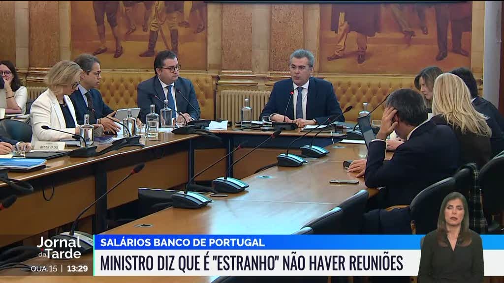 Ministro das Finanças Questiona Ausência de Reuniões da Comissão de Remunerações do BdP