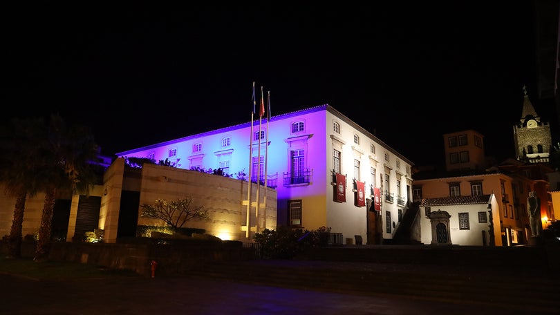 Imagem de Parlamento adere à iniciativa «Março Azul»