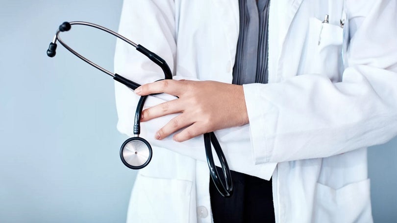 Federação dos médicos desconhece proposta de aumentos salariais na reta final da negociação