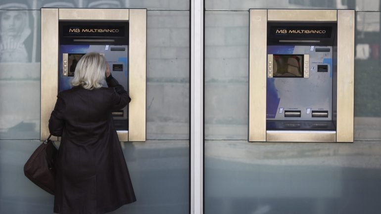 Imagem de Levantamentos e compras com multibanco aumentaram na Madeira