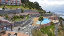 Imagem de Covid-19: 22 infetados cumprem quarentena no hotel no Cabo Girão (Áudio)
