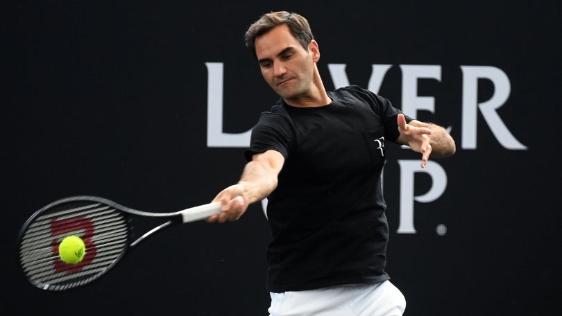 Federer despede-se em encontro de pares