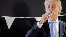 Imagem de Retórica populista anti-UE e anti-islâmica leva Geert Wilders à vitória nos Países Baixos