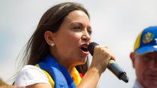 Imagem de María Corina Machado assume candidatura à presidência da Venezuela