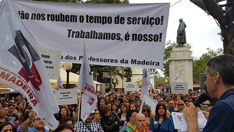 Professores cancelam manifestação agendada para dia 20