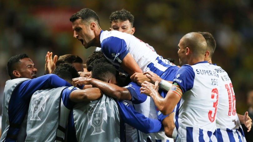 F. C. Porto conquista supertaça