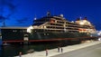 Navio de luxo Seabourn Pursuit no Porto do Funchal (vídeo)