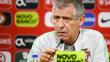 Imagem de Fernando Santos vai lançar Ronaldo frente à Argélia