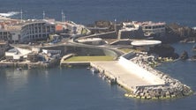 Imagem de Empresas marítimo-turísticas pedem eletricidade e água no cais do Porto Moniz (Vídeo)