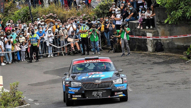 Imagem de Alexandre Camacho vence PEC 7