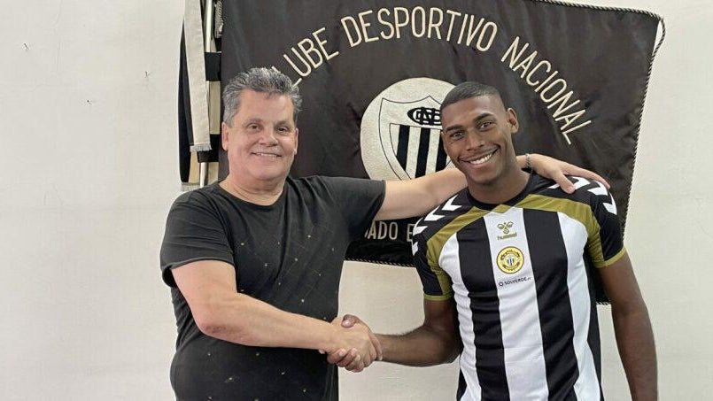 Gustavo Silva reforça Nacional