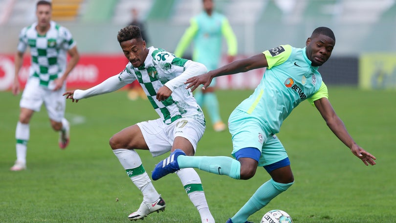Imagem de Marítimo perde em Moreira de Cónegos