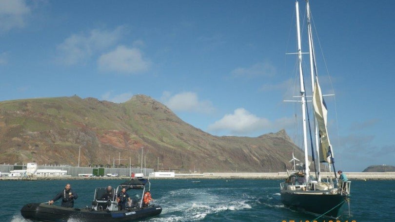 Veleiro francês socorrido no Porto Santo