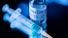 Imagem de Covid-19: Infarmed disponibiliza informação atualizada sobre vacinas