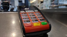 Imagem de Estrangeiros foram mais ao multibanco (áudio)