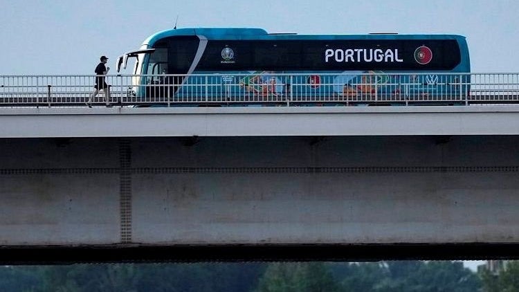 Imagem de Portugal recebeu o apoio de meia centena na chegada a Budapeste