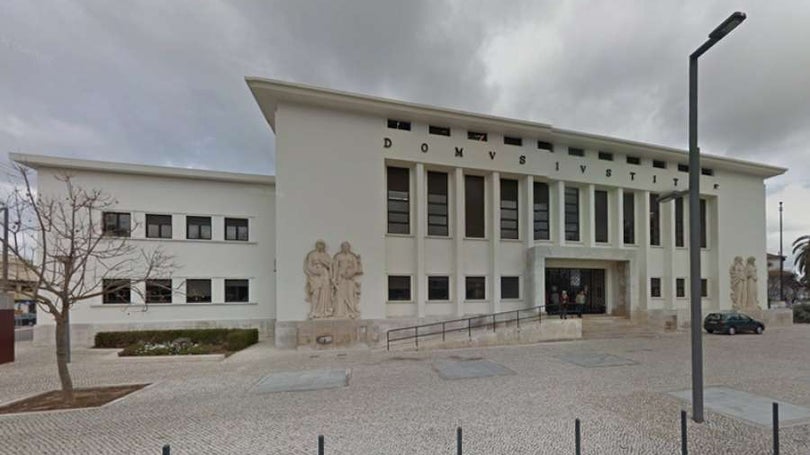 Imagem de Condutor envolvido no acidente de Sara Carreira nega que circulava a 30 km/hora