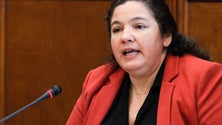 Imagem de Covid-19: Governo garante que não vai congelar carreiras na Administração Pública