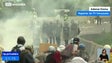 Imagem de Manifestantes acusam Nicolás Maduro de recorrer à força para acabar com os protestos