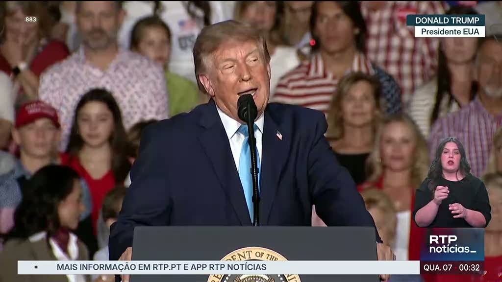 Trump defende guerra com o Irão em comício no Nebraska