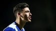 Imagem de FC Porto garante meias-finais da Taça em «serviços mínimos»
