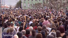 Senhor Santo Cristo: fiéis concentram-se na primeira grande procissão (Vídeo)