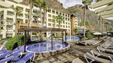 Imagem de Covid-19: Calheta Beach reabre a 9 de junho