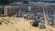 Inundações na China obrigam à retirada de mais de 100 mil pessoas