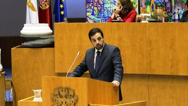 Imagem de Sata boicota Faial, diz deputado do PCP