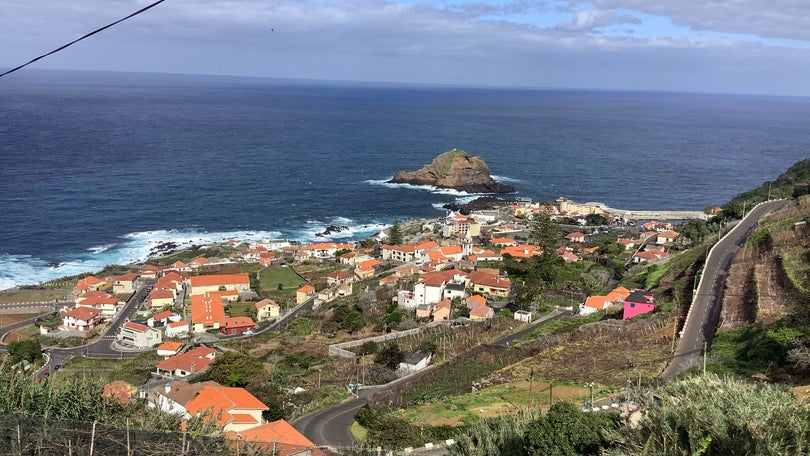 Liga Portuguesa contra o Cancro realiza feira solidária no Porto Moniz