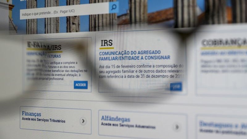 Entrega em papel do modelo 10 do IRS termina a 1 de janeiro