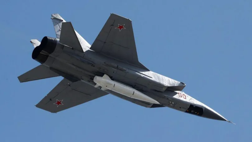 Caça russo despenha-se em voo de treino no leste do país