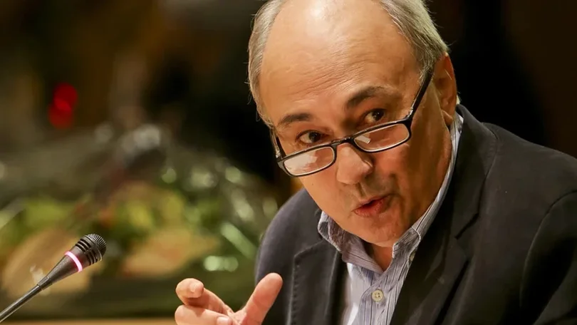 Imagem de Escritor e gestor cultural António Mega Ferreira morre aos 73 anos